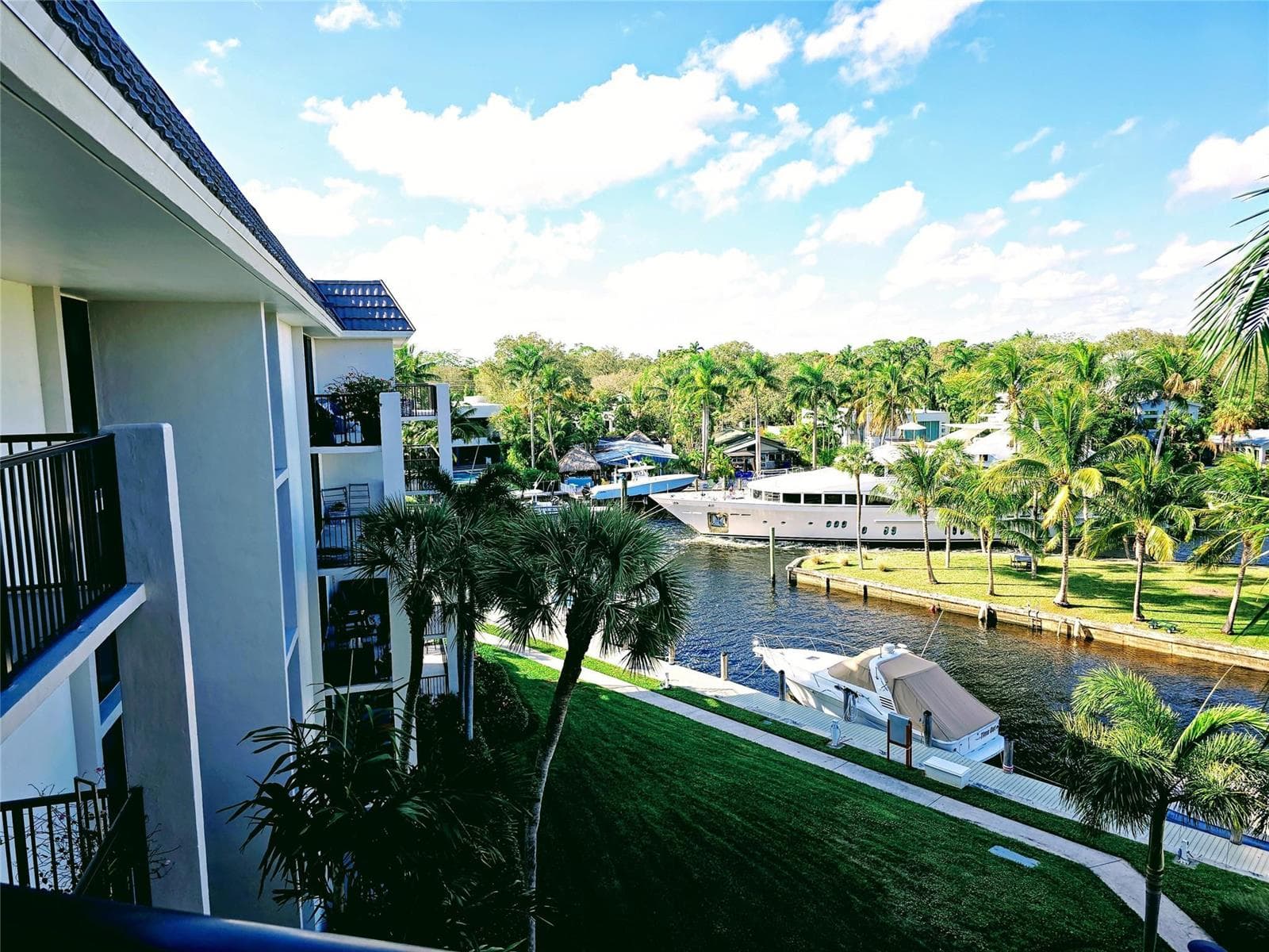 1301 River Reach Drive 507 photo 4