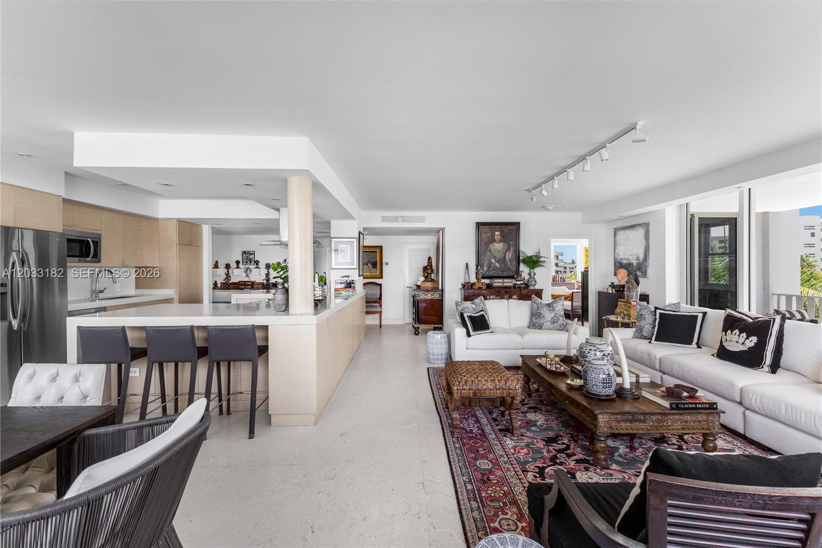 200 Ocean Lane Drive 409 photo 4