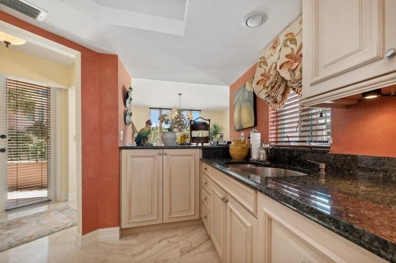 120 SE 5th Avenue 326 photo 6