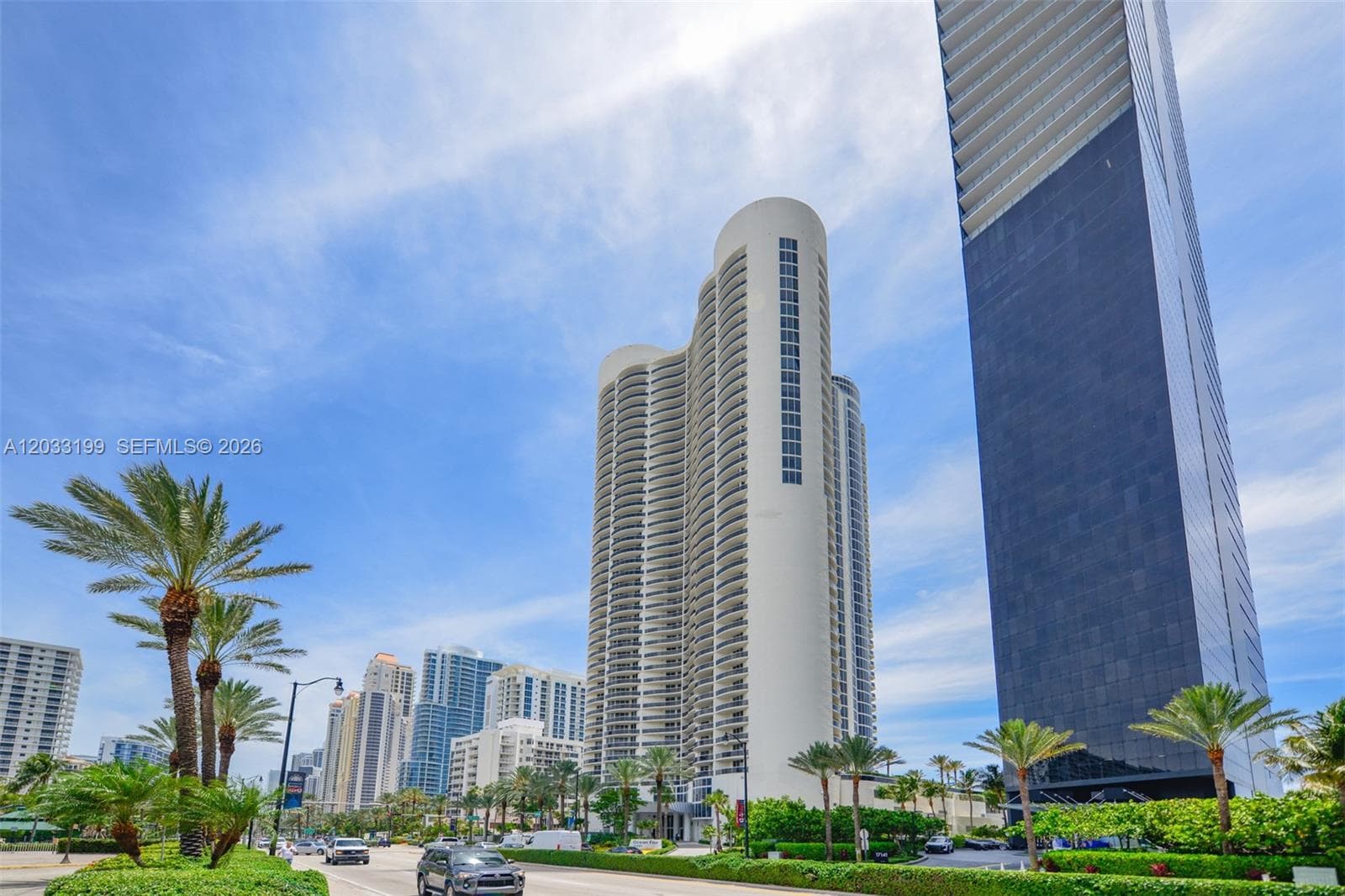 17201 Collins Ave 2209 photo 2