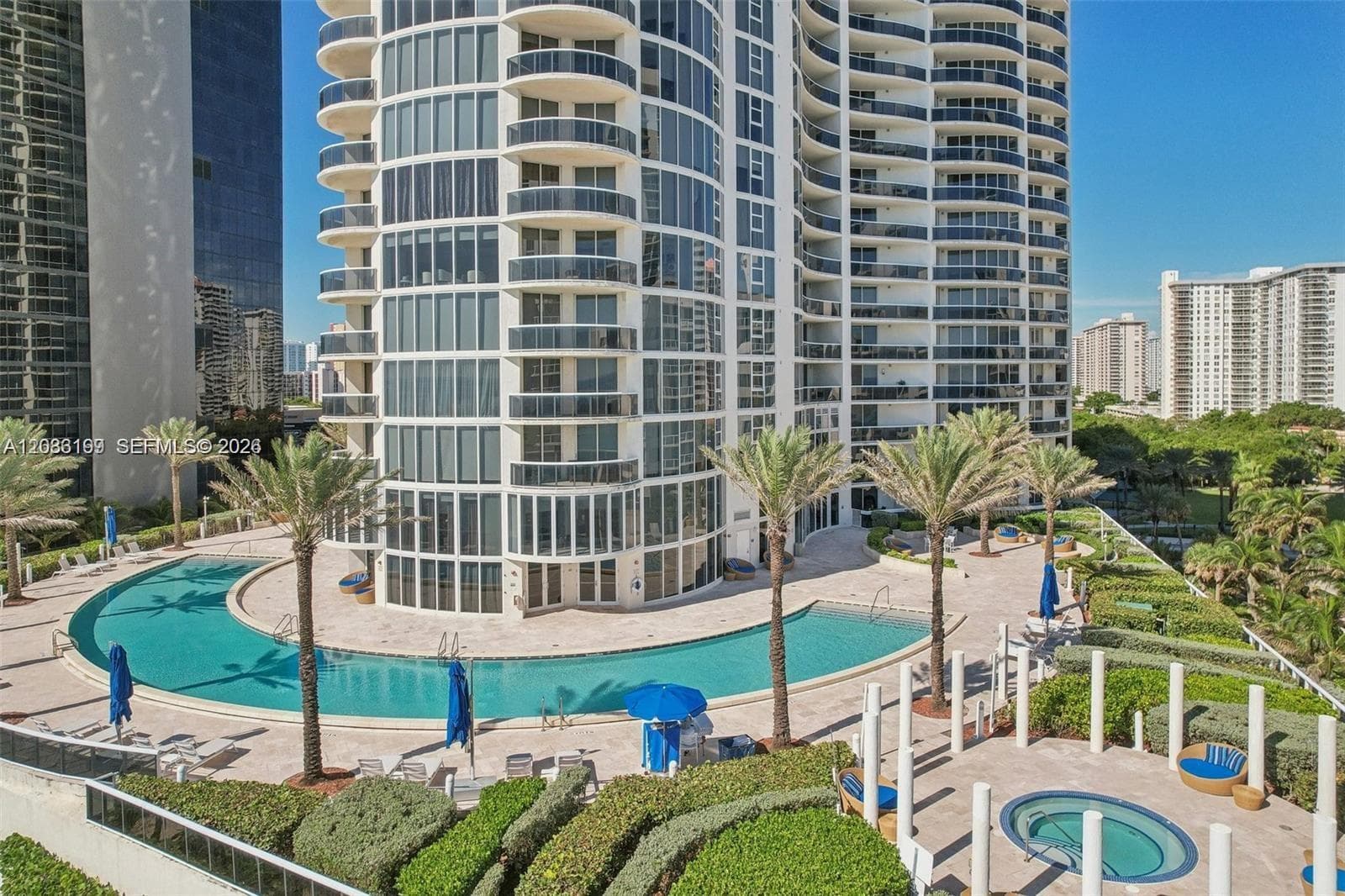 17201 Collins Ave 2209 photo 5
