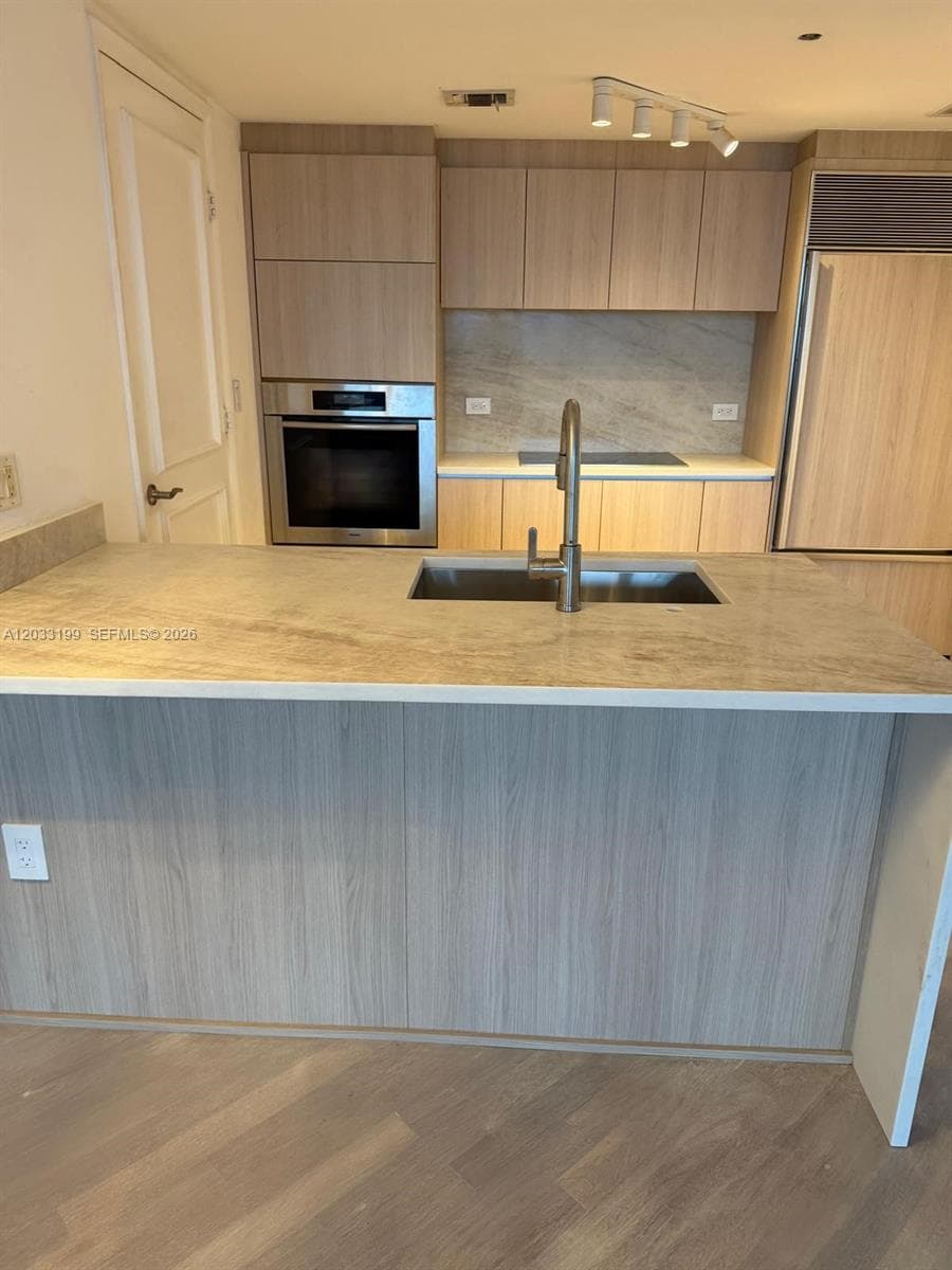 17201 Collins Ave 2209 photo 4