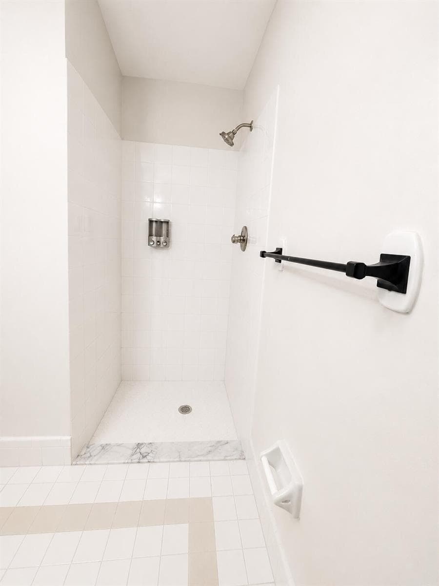 3666 SW Rivera Street photo 7