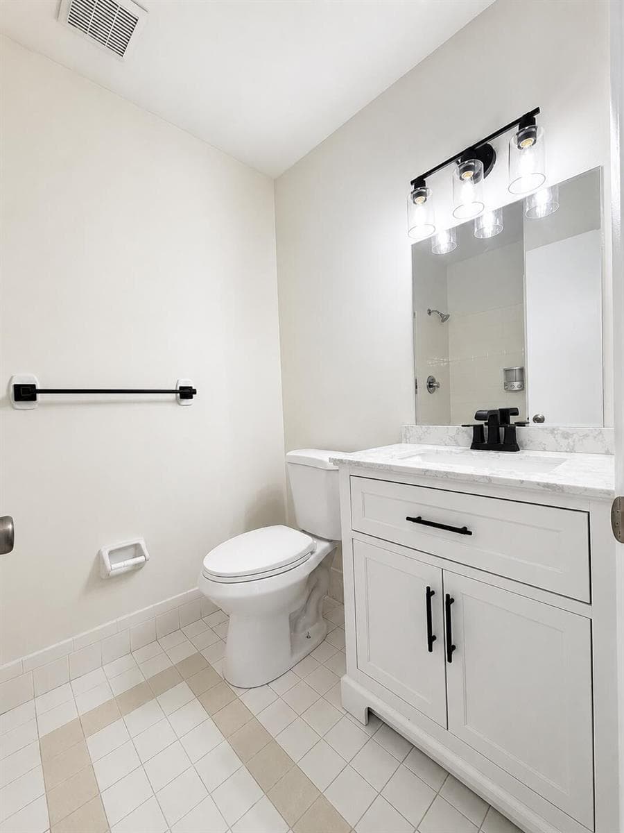 3666 SW Rivera Street photo 8