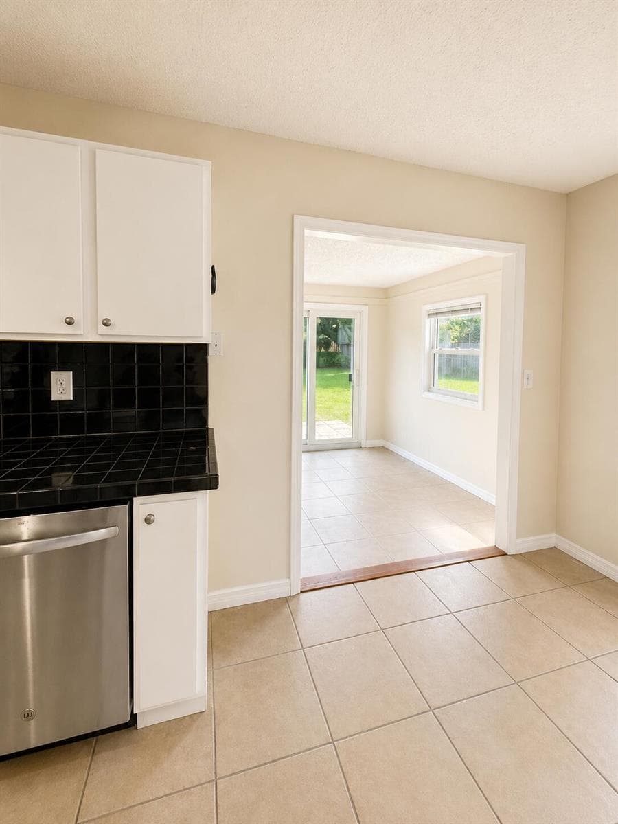 3666 SW Rivera Street photo 21