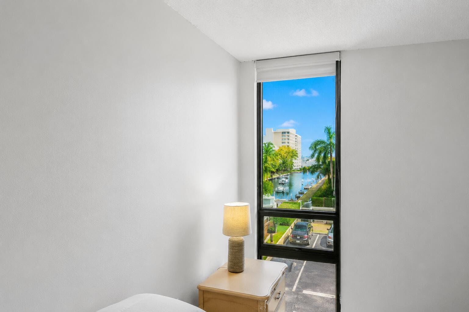 4800 Bayview 306 photo 11