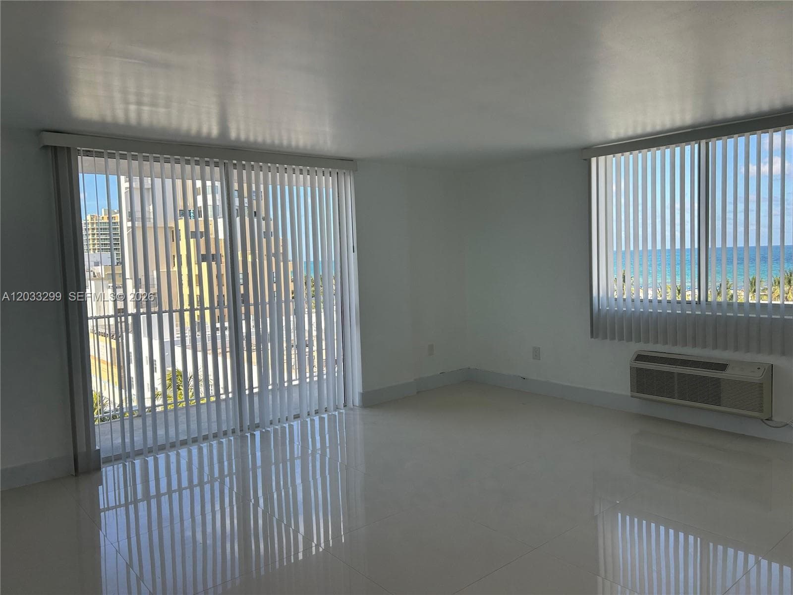 1255 Collins Ave 807 photo 2