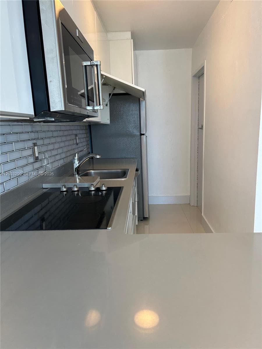 1255 Collins Ave 807 photo 7