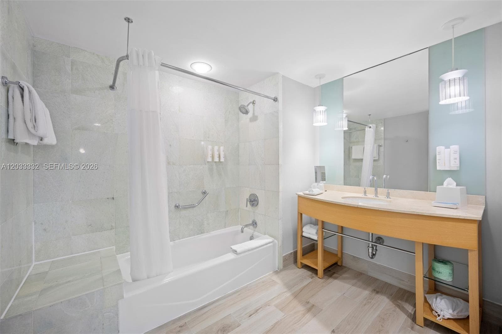 18683 Collins Ave 2503 photo 12