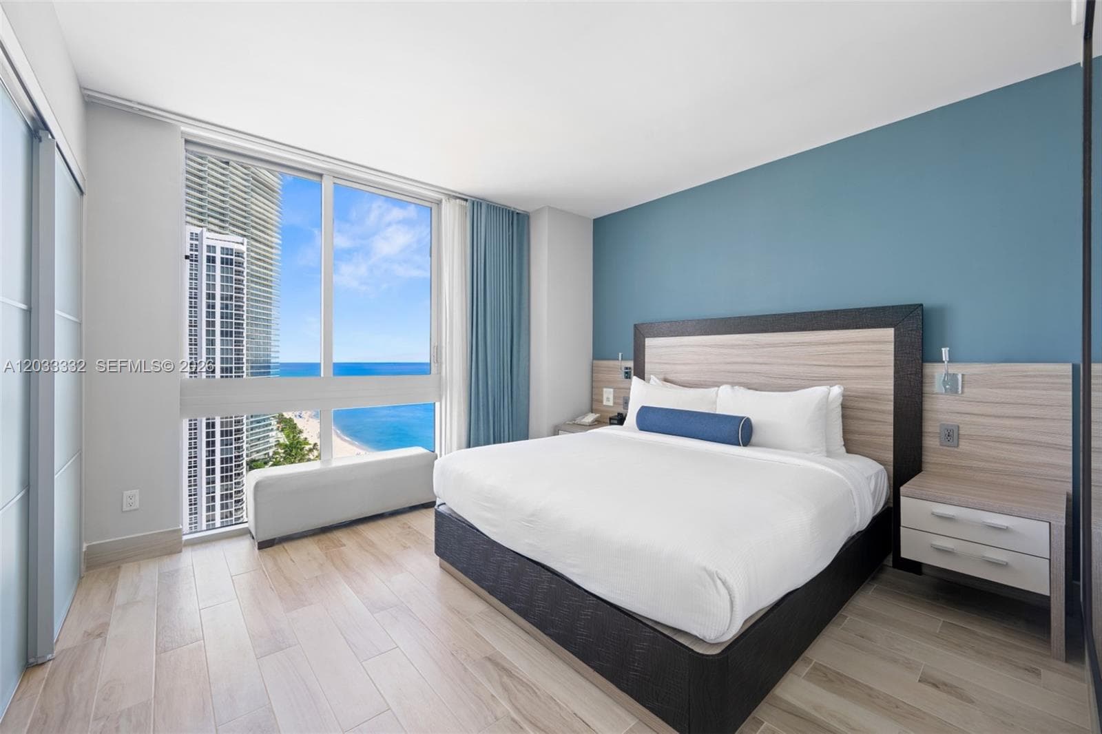 18683 Collins Ave 2503 photo 9