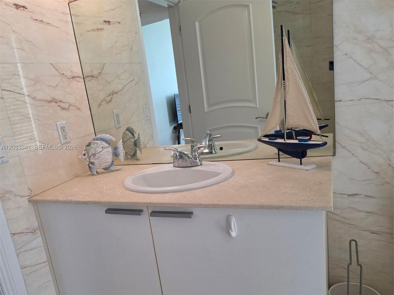 16699 Collins Ave 1803 photo 10