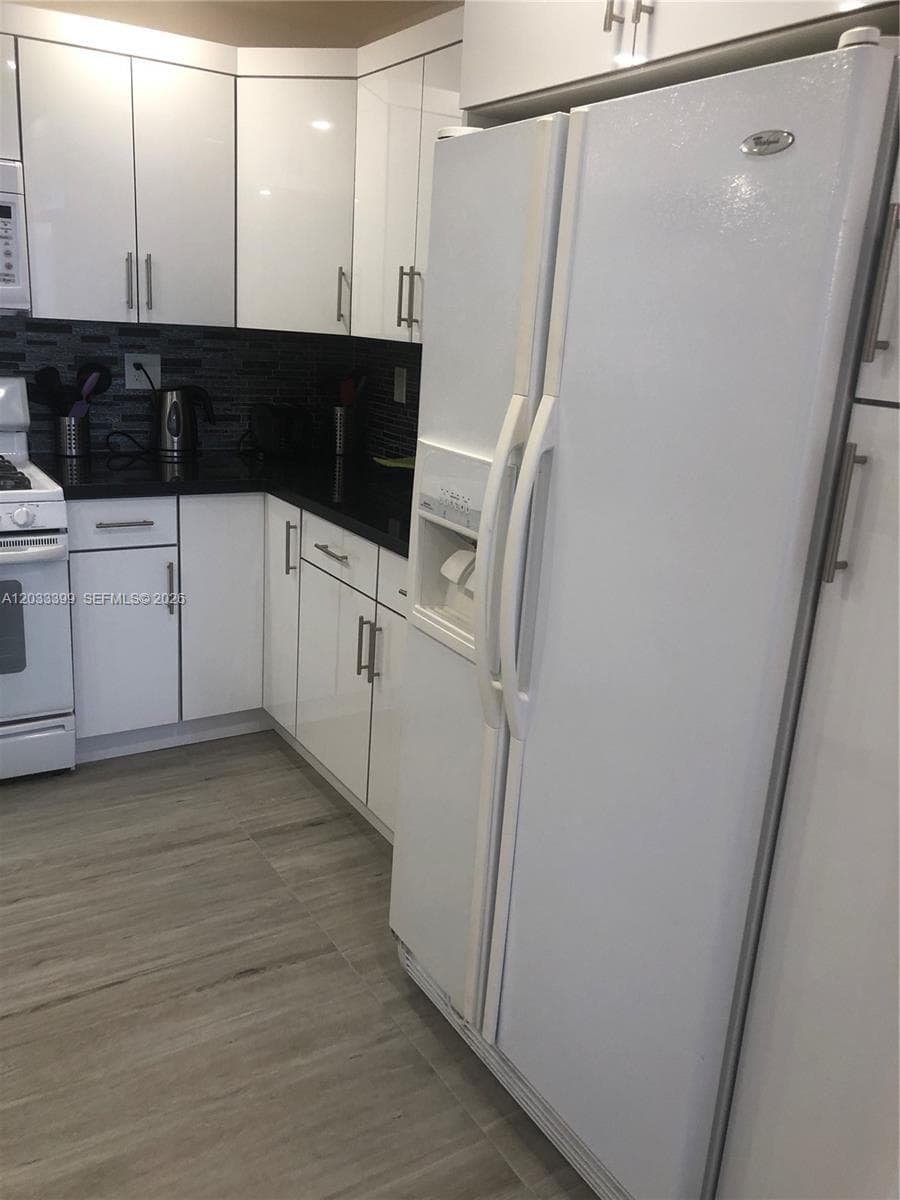 2030 S Ocean Dr 1826 photo 23
