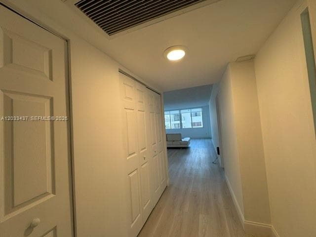 5401 Collins Ave 513 photo 22