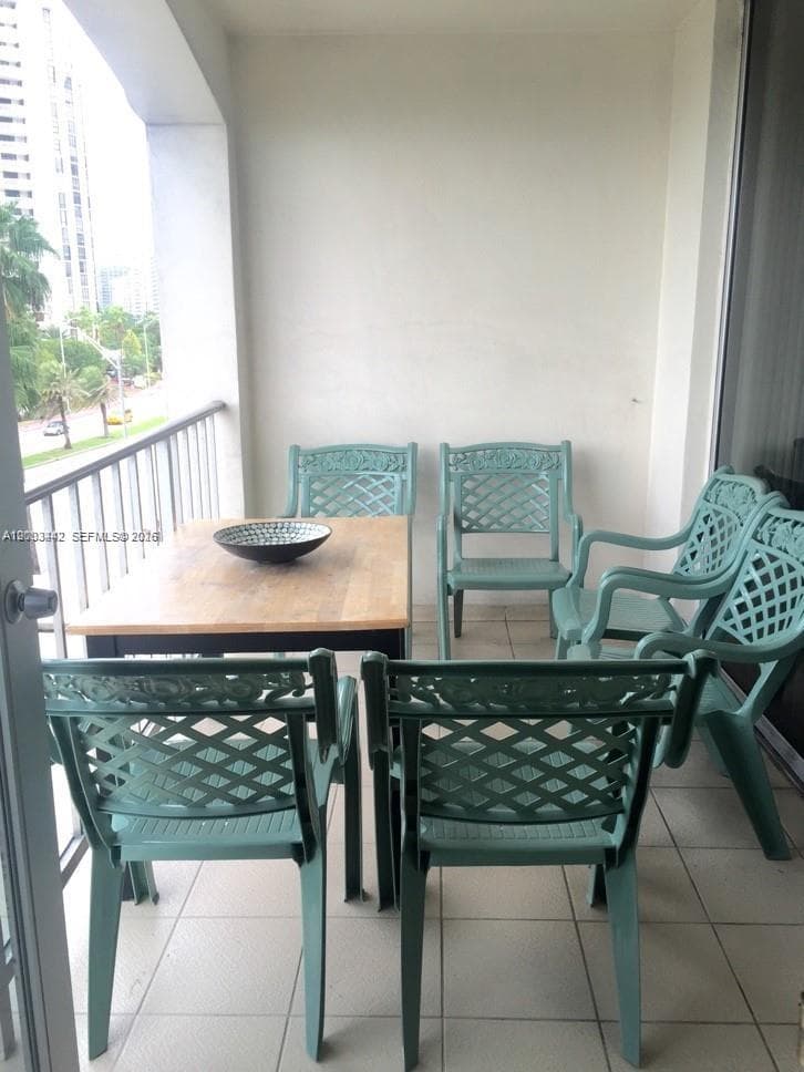 5401 Collins Ave 231 photo 22