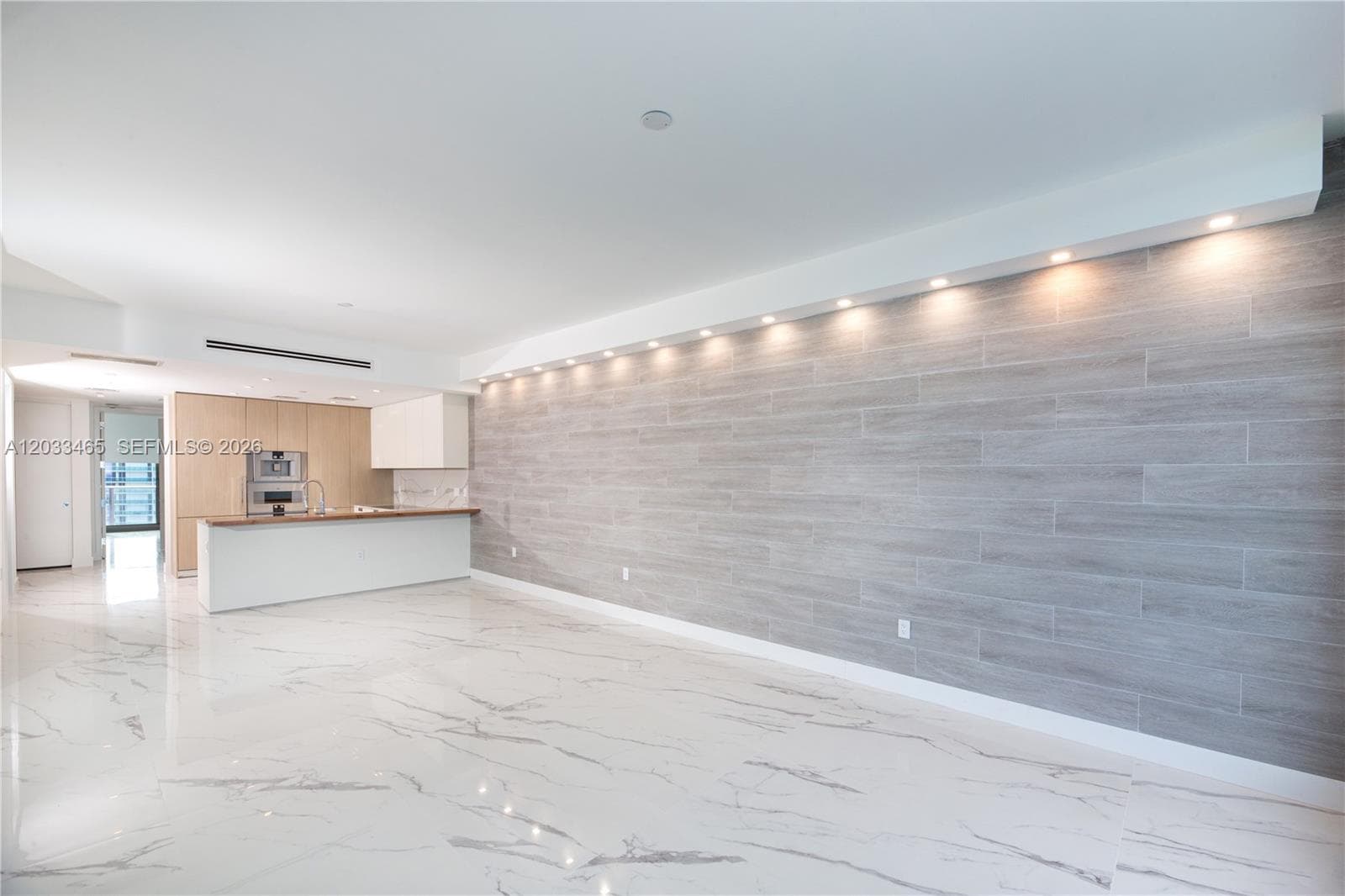 15701 E COLLINS 1403 photo 20