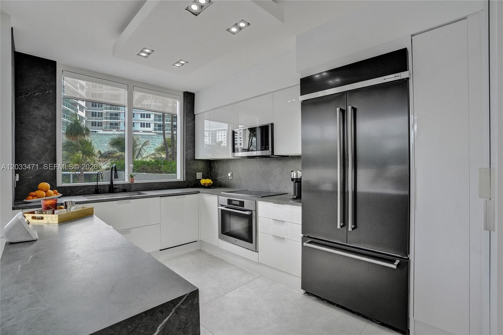 19111 Collins Ave 102 photo 12