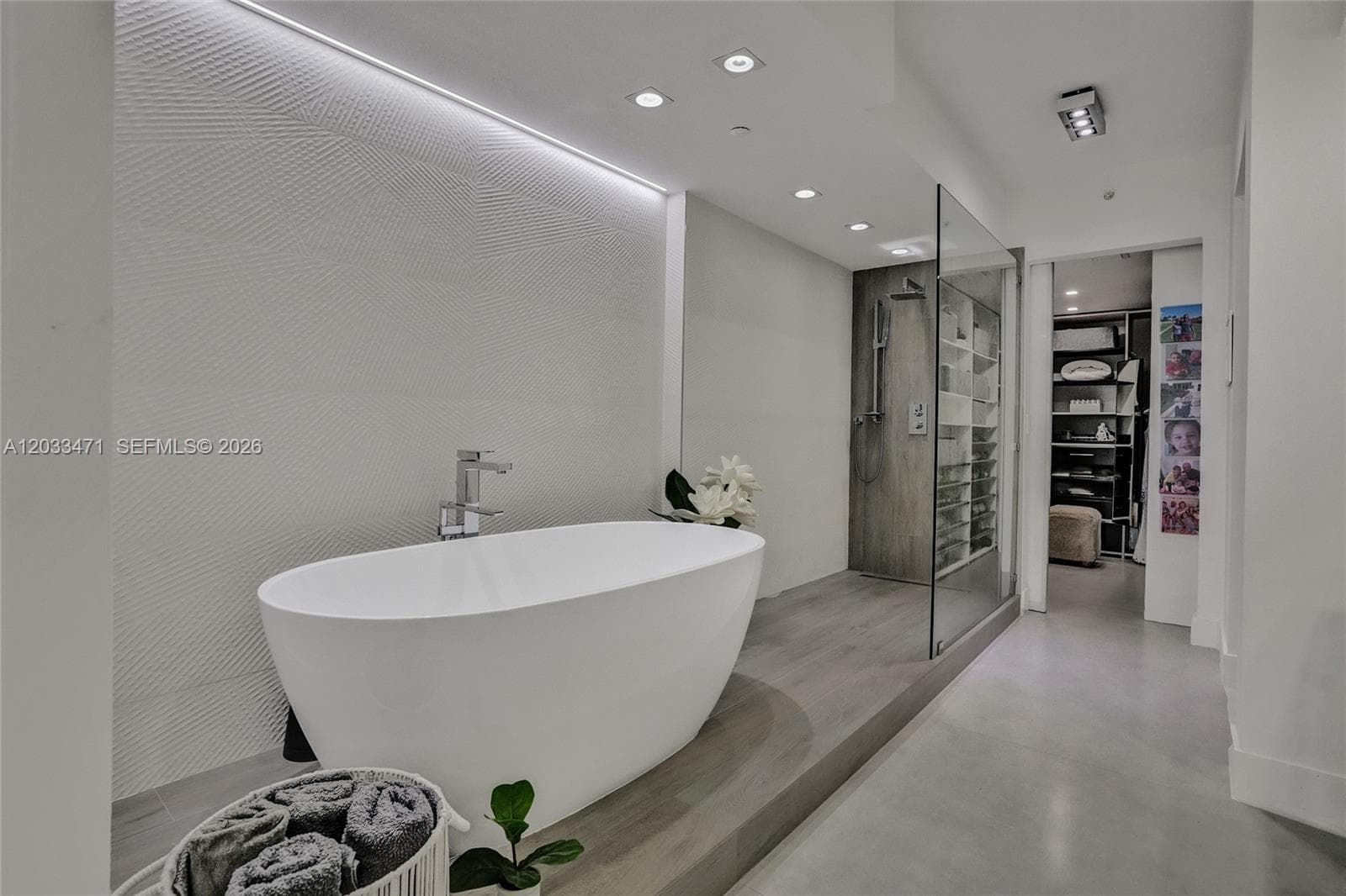 19111 Collins Ave 102 photo 24