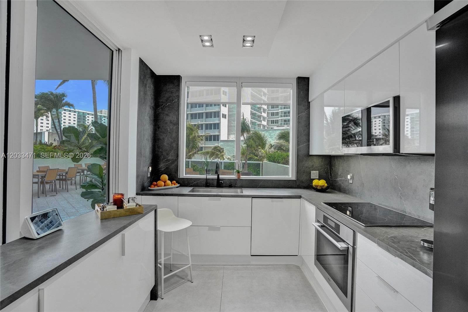 19111 Collins Ave 102 photo 10