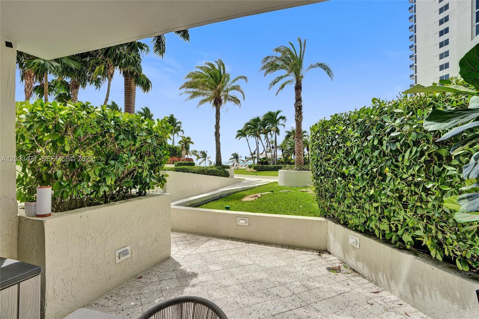 19111 Collins Ave 102 photo 19