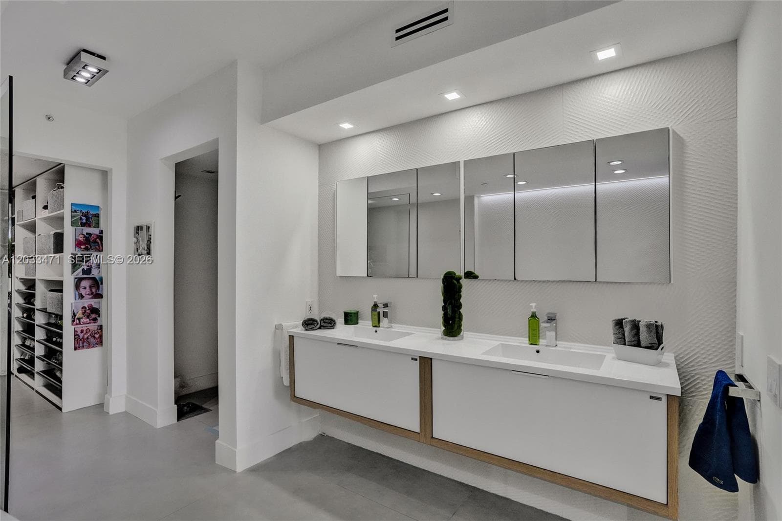 19111 Collins Ave 102 photo 25