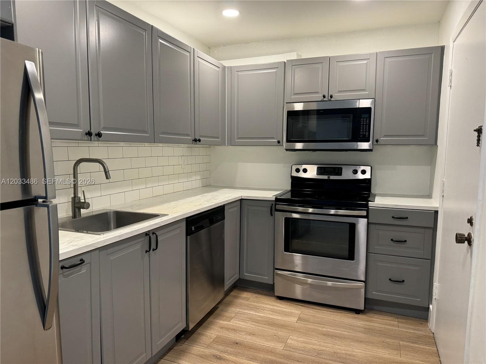 8335 SW 72 AV 211D photo 23
