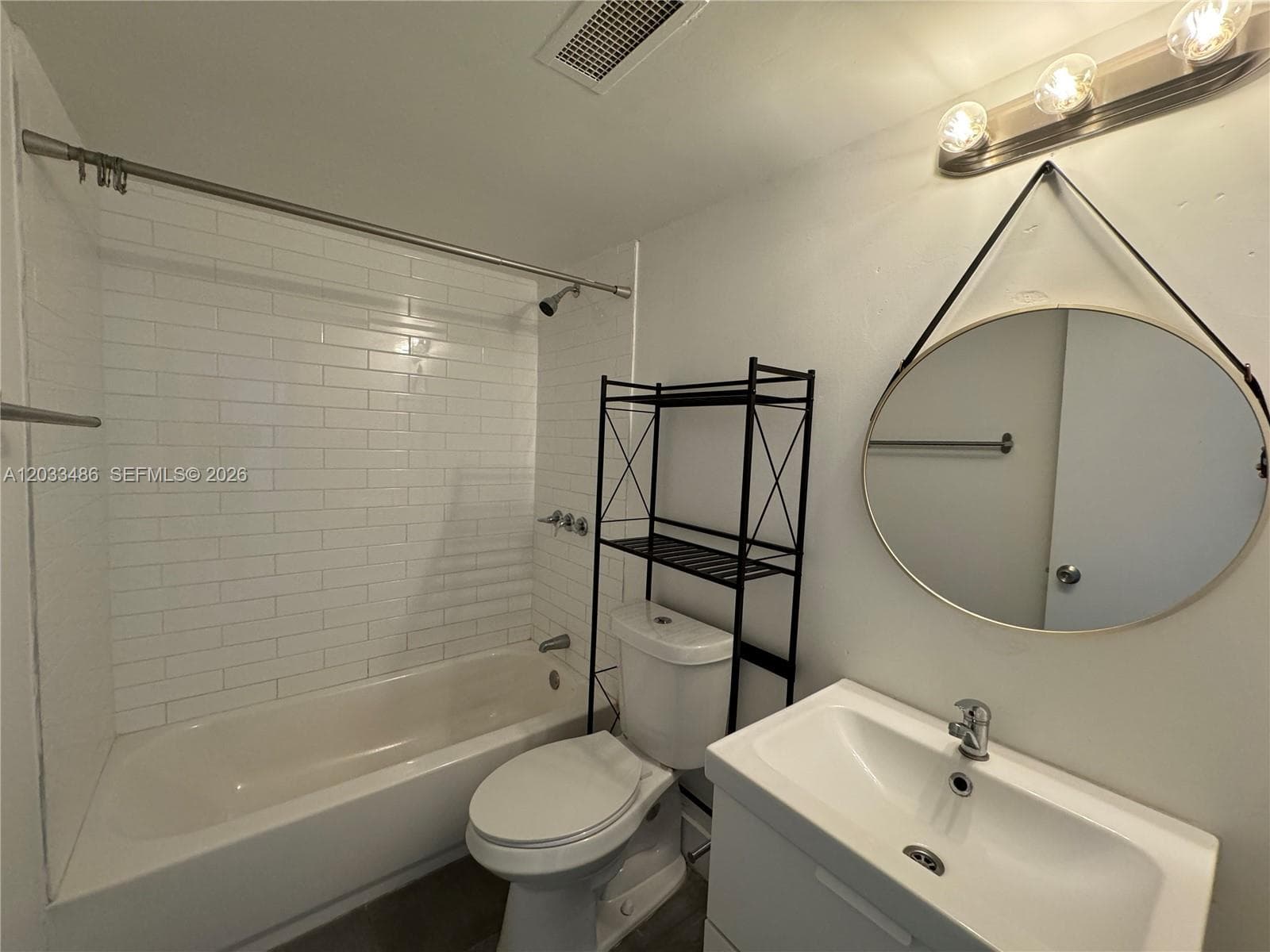 8335 SW 72 AV 211D photo 9