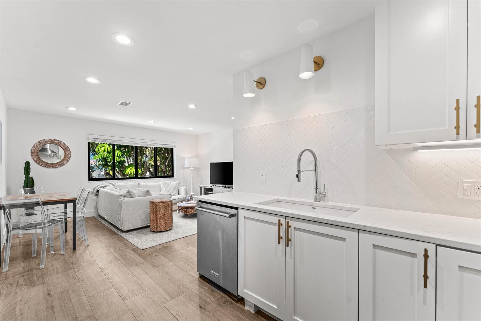 250 S Ocean Boulevard 279 photo 4