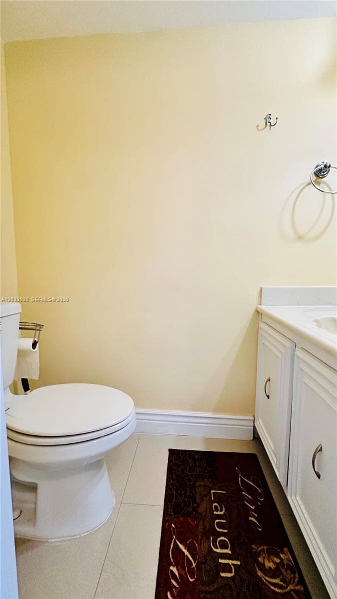 800 Parkview Dr 506 photo 12