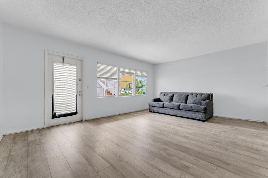 297 Dorset H photo 9