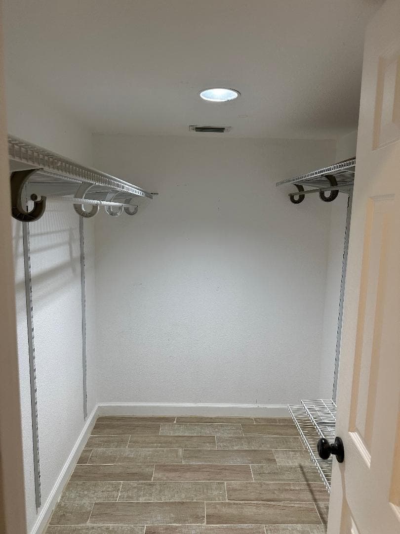 1608 Shaker Circle photo 14