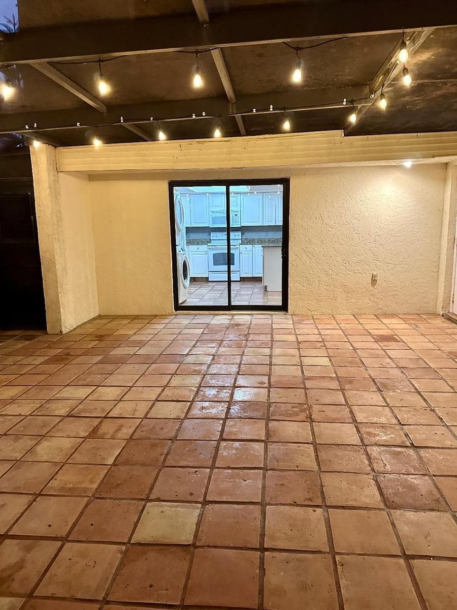 1608 Shaker Circle photo 8