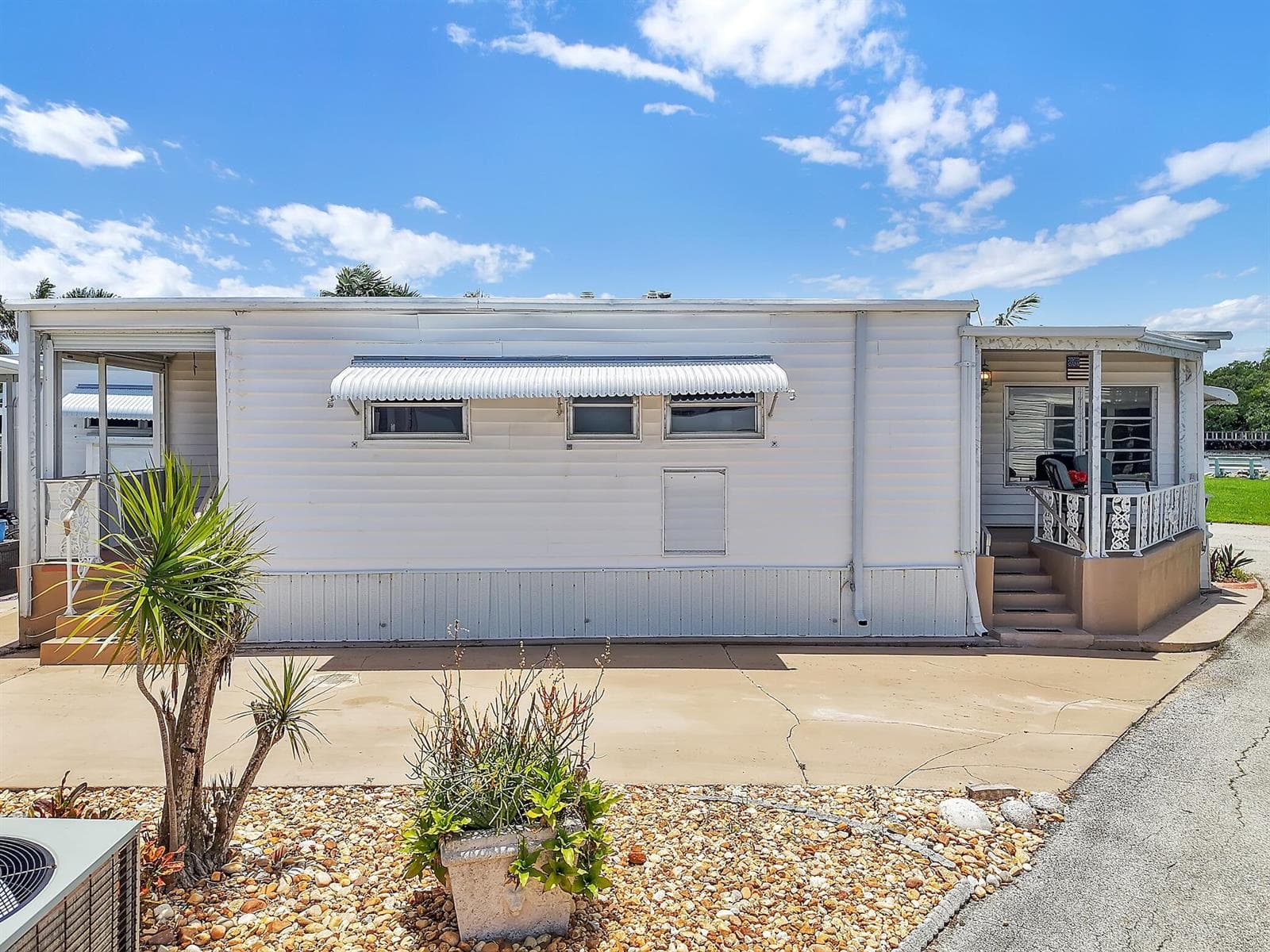 211 Palm Drive H photo 6