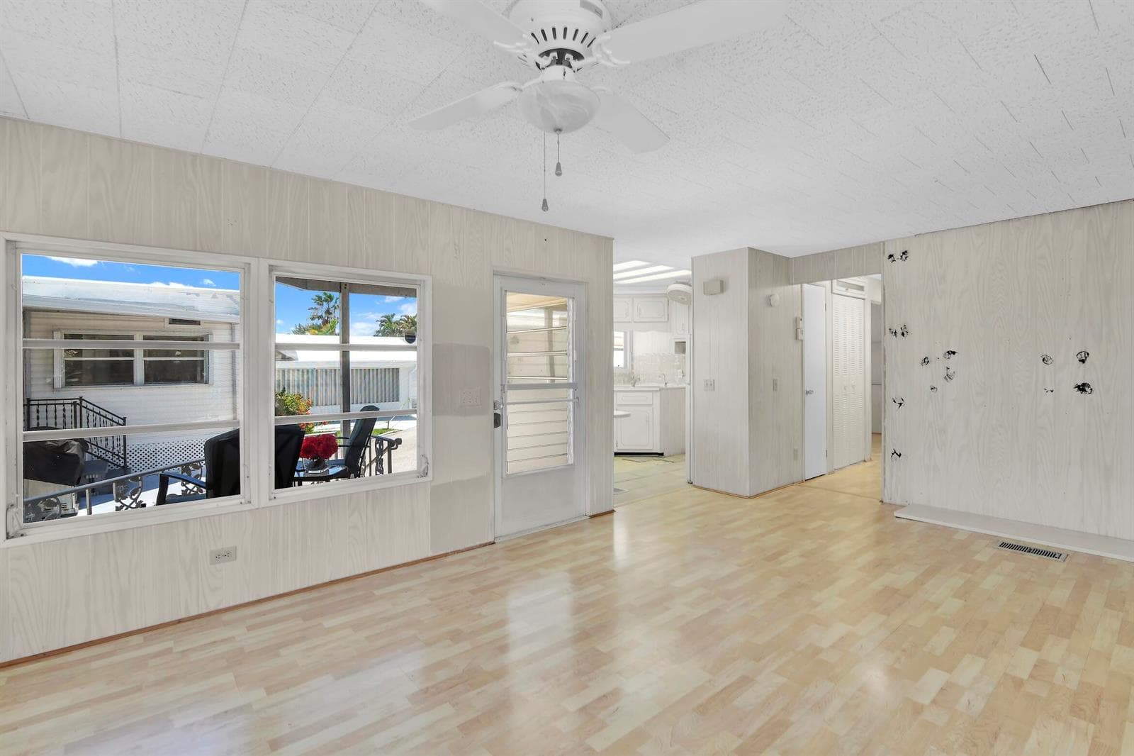 211 Palm Drive H photo 13