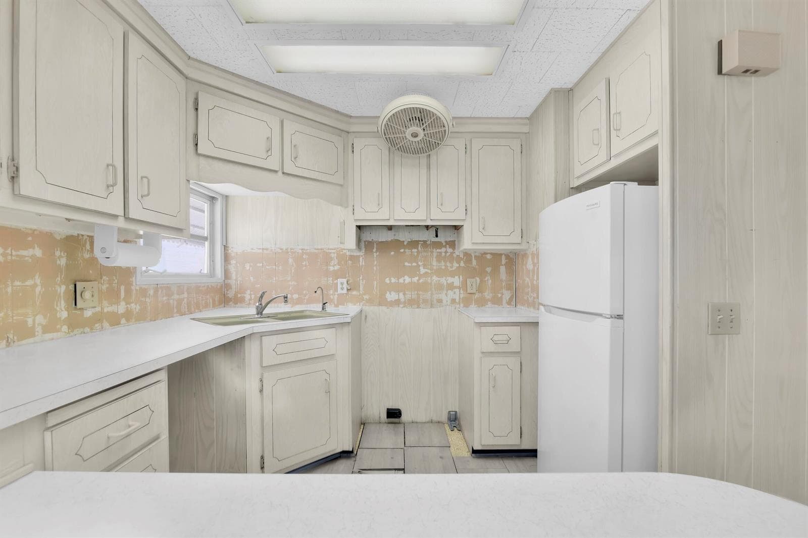 211 Palm Drive H photo 16