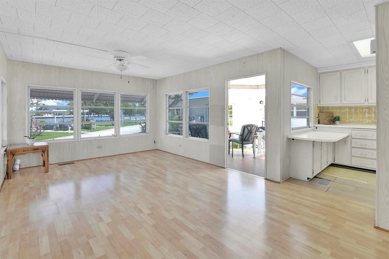 211 Palm Drive H photo 10