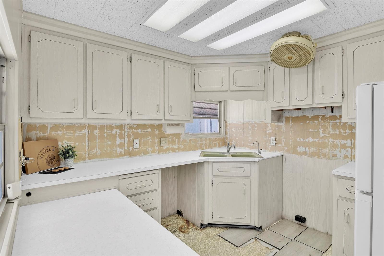 211 Palm Drive H photo 14