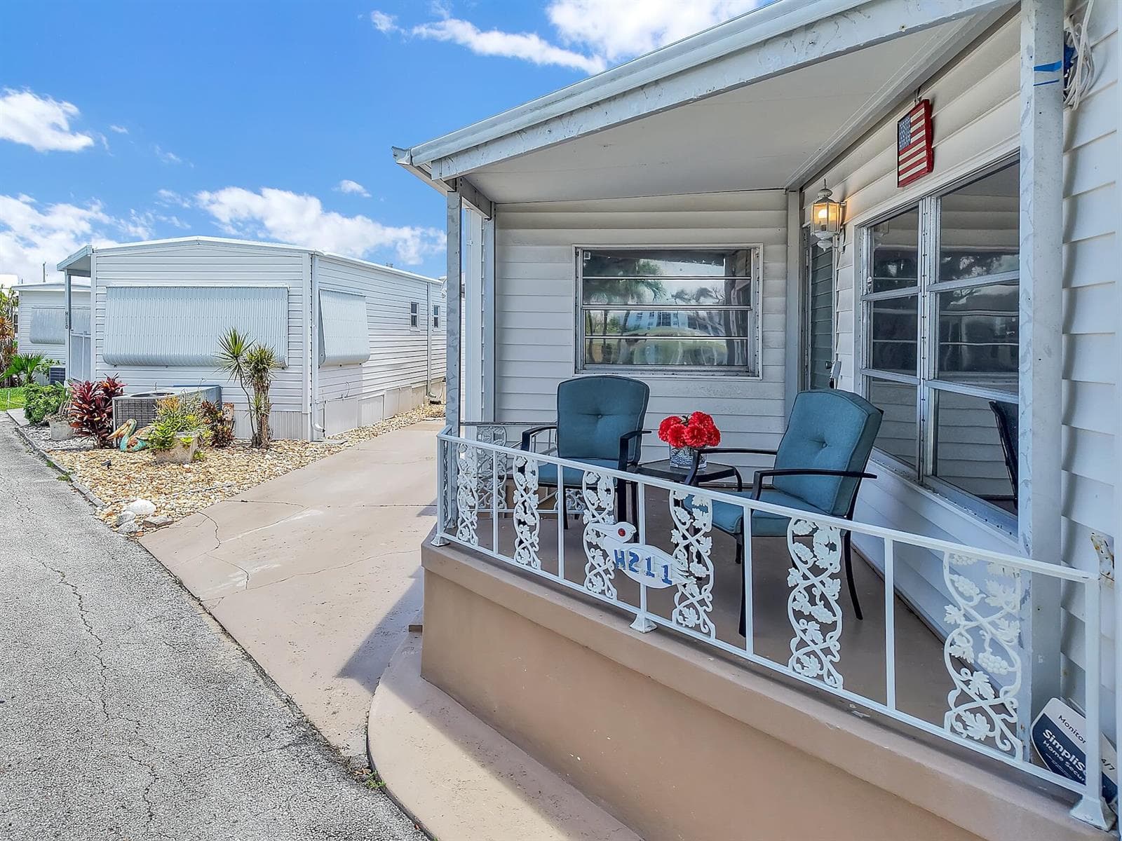 211 Palm Drive H photo 4