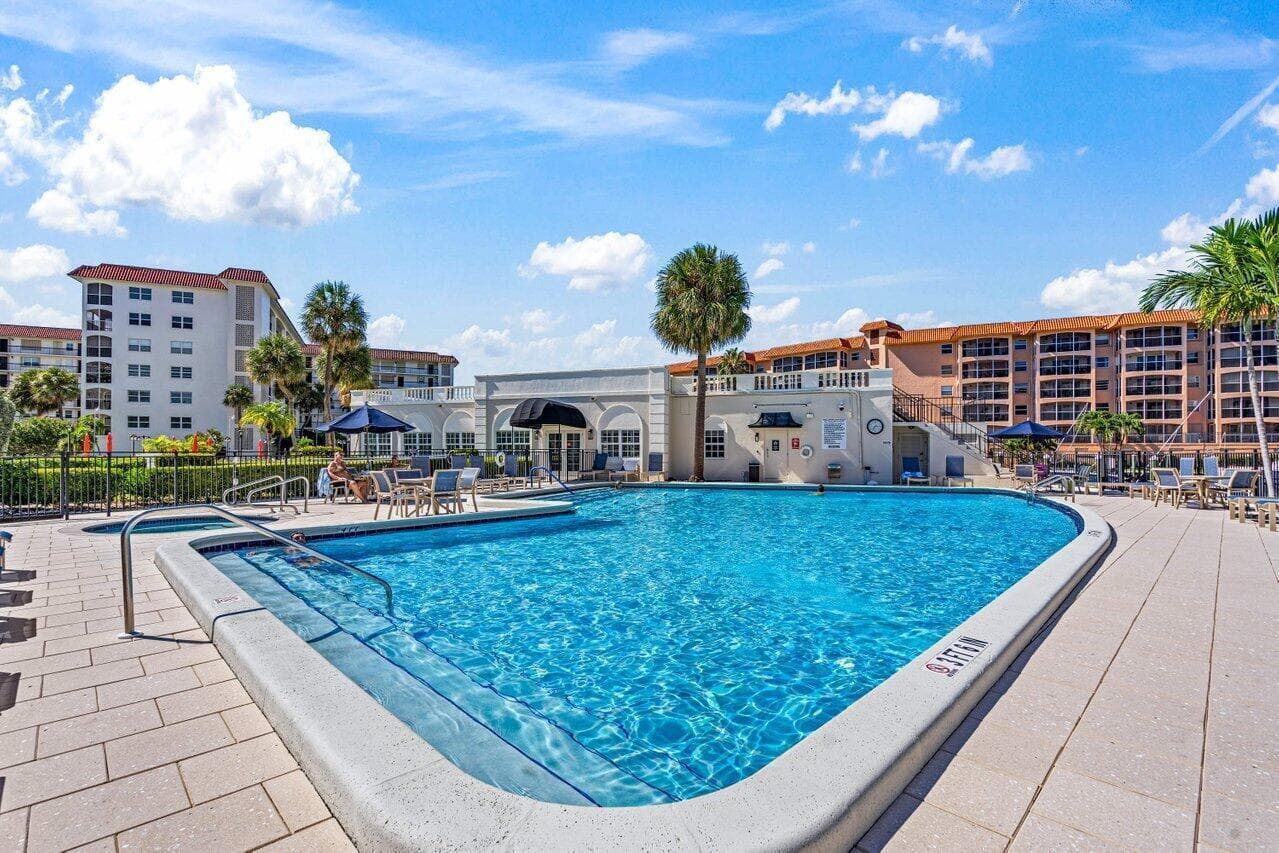 2871 N Ocean Boulevard C417 photo 25
