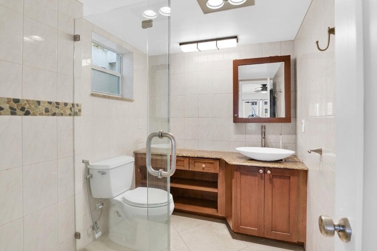 1850 S Ocean Boulevard 304 photo 7
