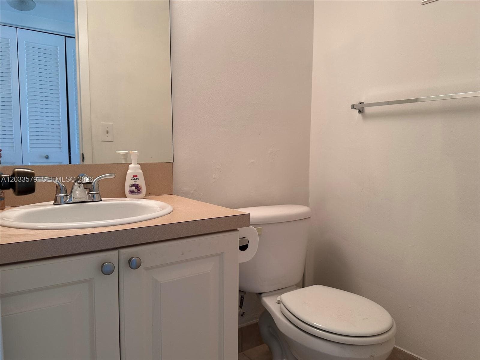 569 Fanshaw N 569 photo 10