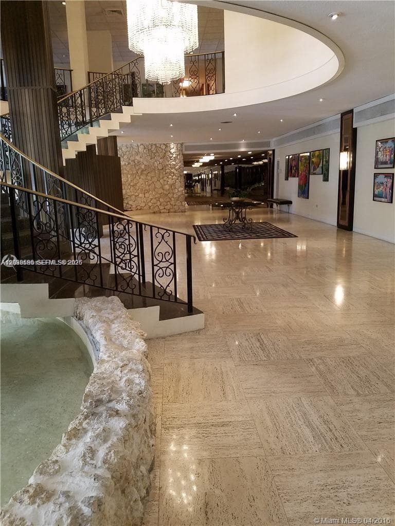 5555 Collins ave 9V photo 6