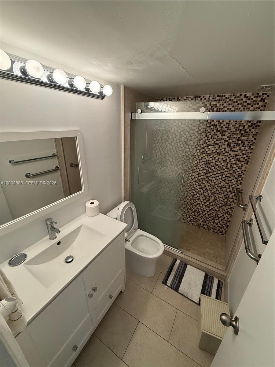 5555 Collins ave 9V photo 13