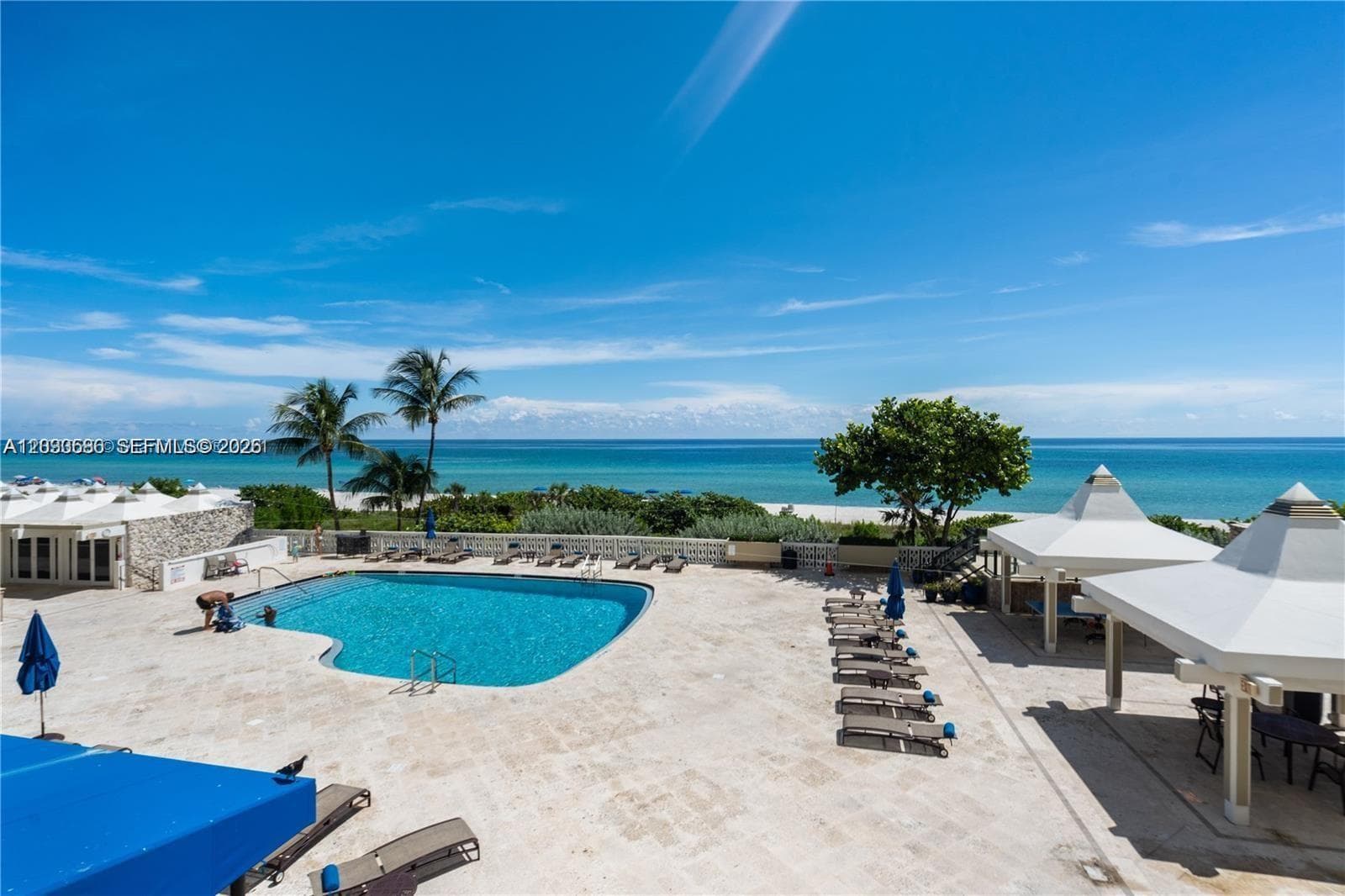 5555 Collins ave 9V photo 5
