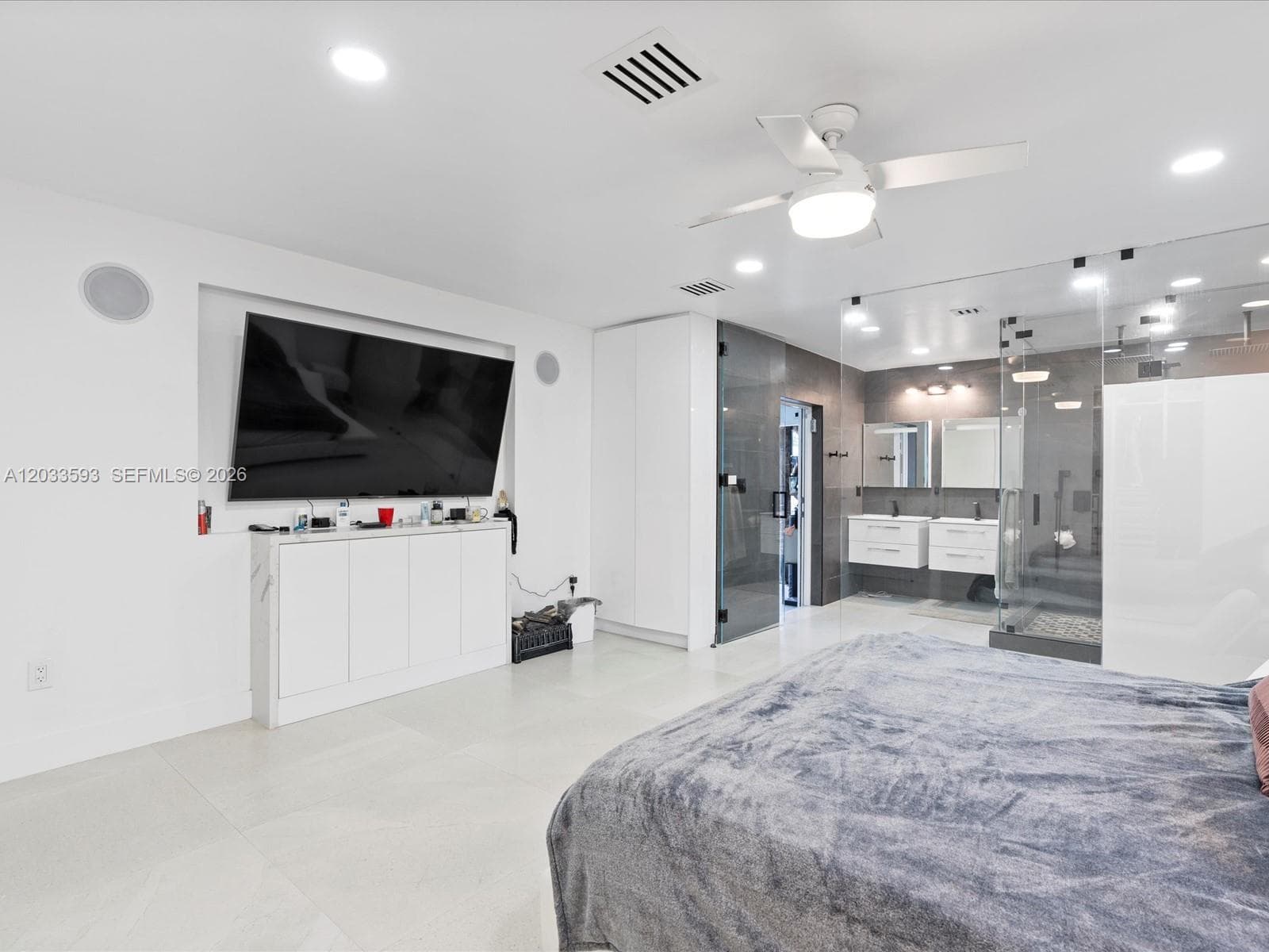 3325 NE 167th St 3325 photo 18