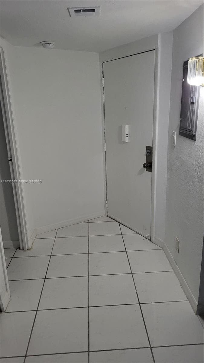 3401 N Country Club Dr 211 photo 19