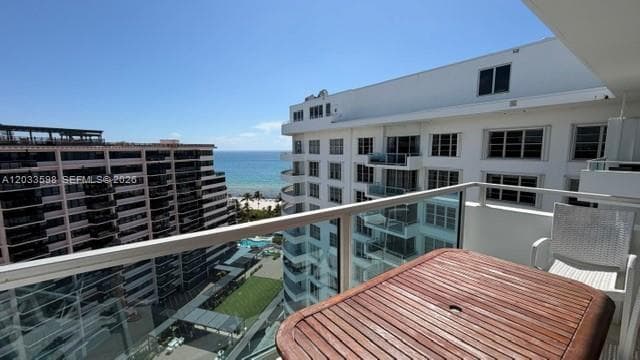 5161 Collins Ave 1702 photo 13