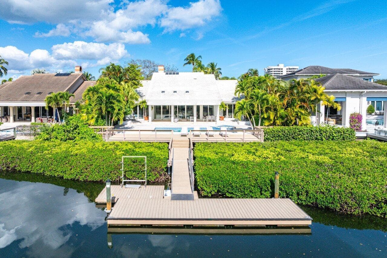 215 Island Drive 3