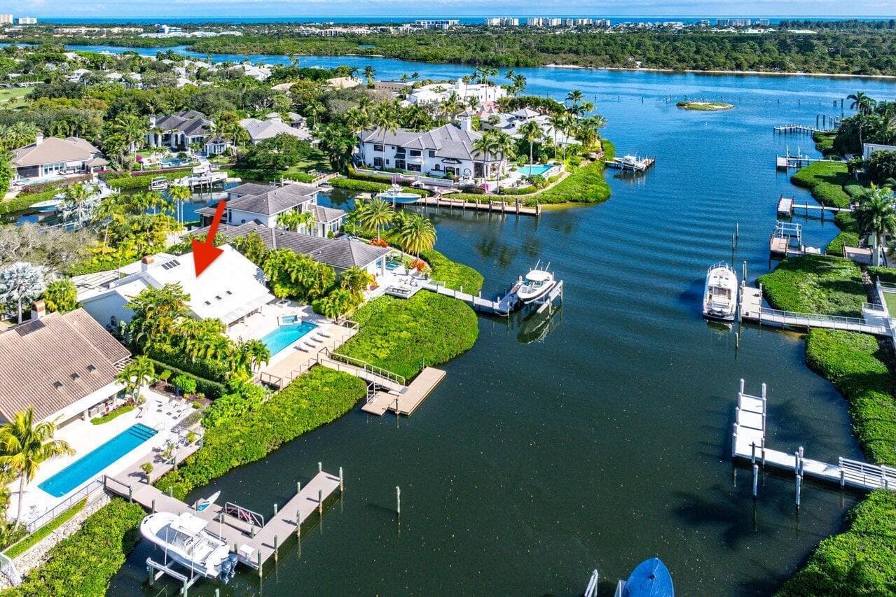 215 Island Drive 1
