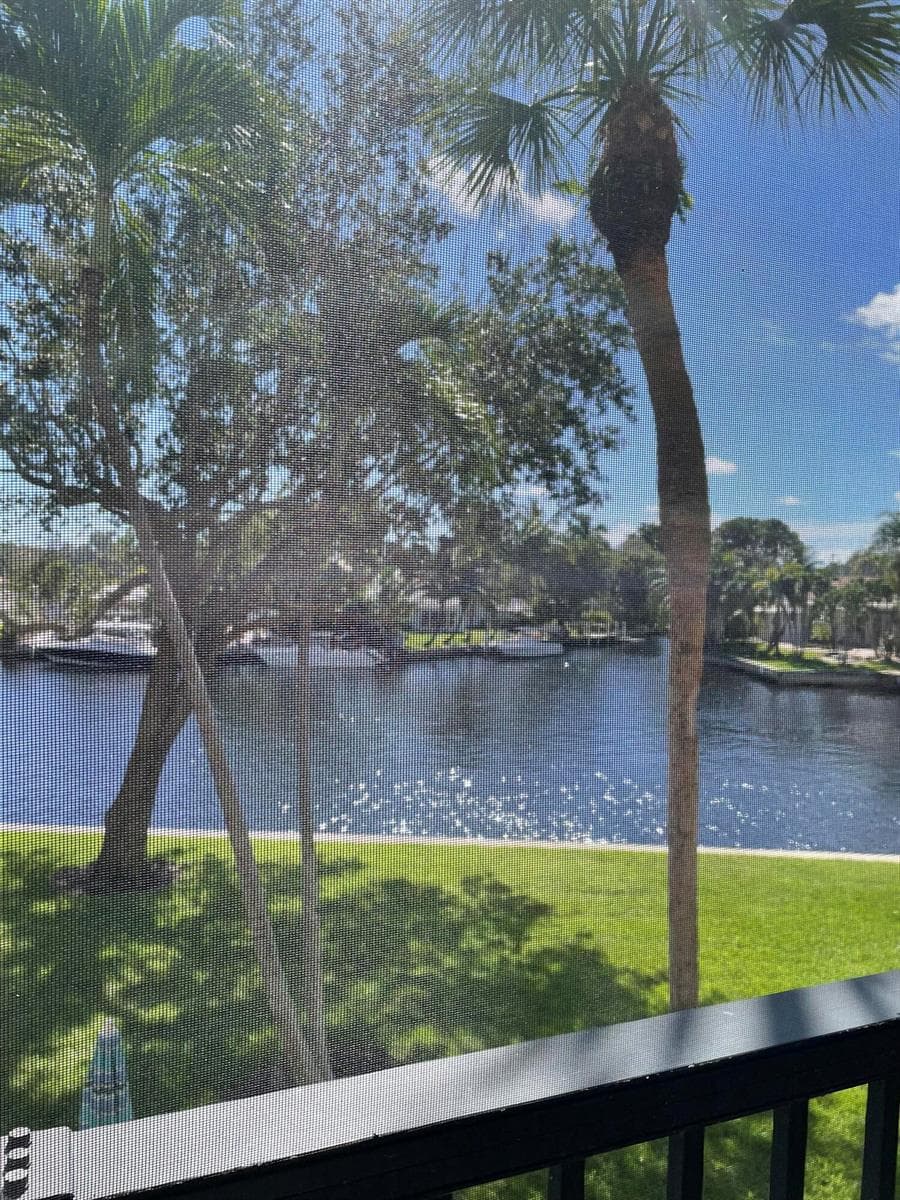 14 Royal Palm Way 204 photo 2