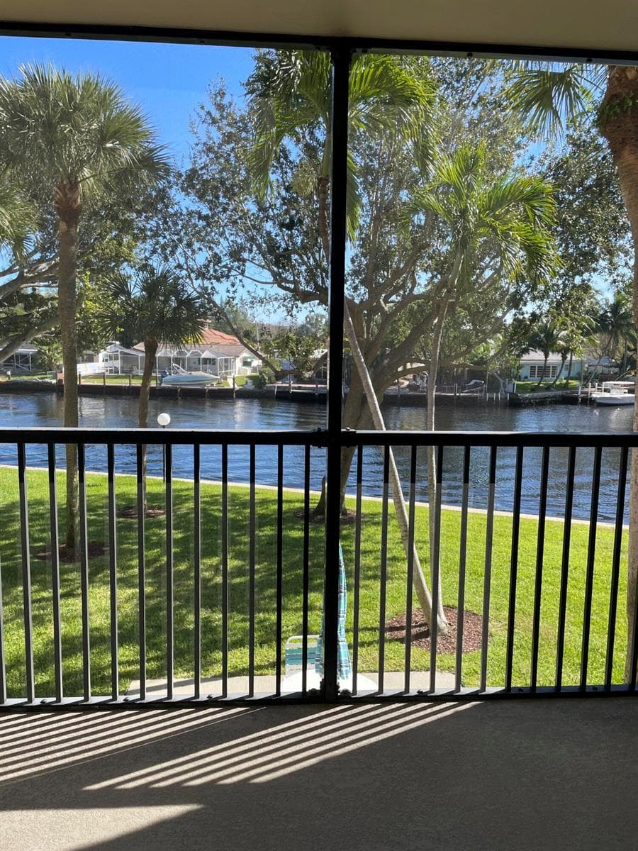 14 Royal Palm Way 204 photo 3